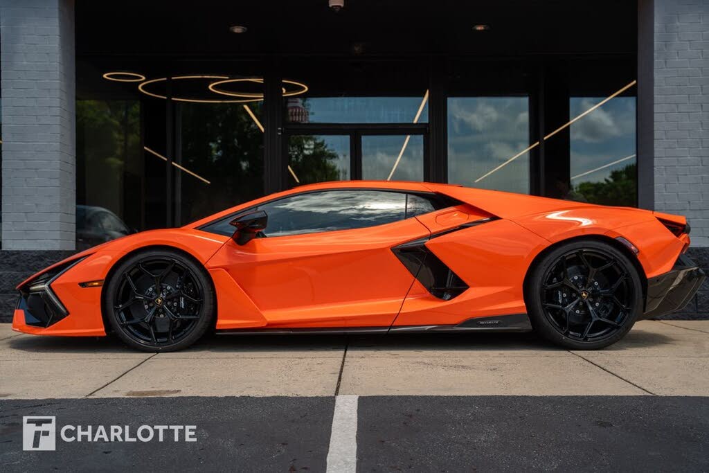 2024 Lamborghini Revuelto AWD