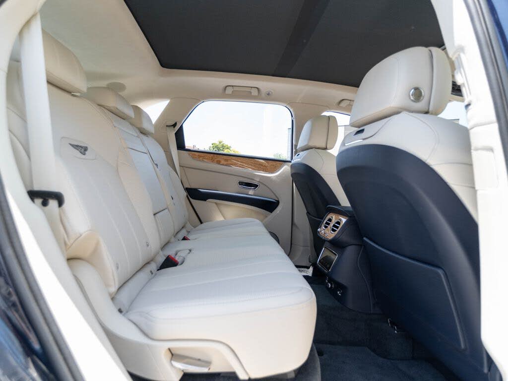 2024 Bentley Bentayga V8 AWD photo 20