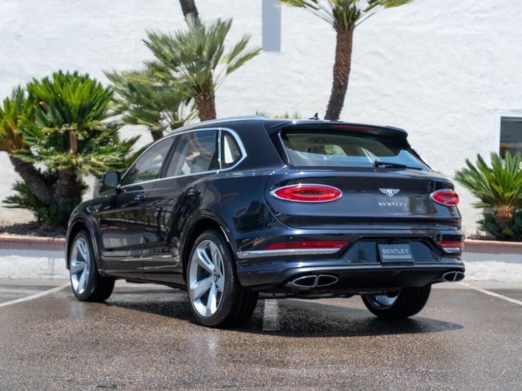 2024 Bentley Bentayga V8 AWD photo 3