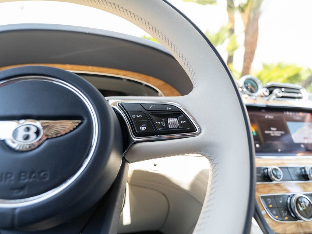 2024 Bentley Bentayga V8 AWD photo 9