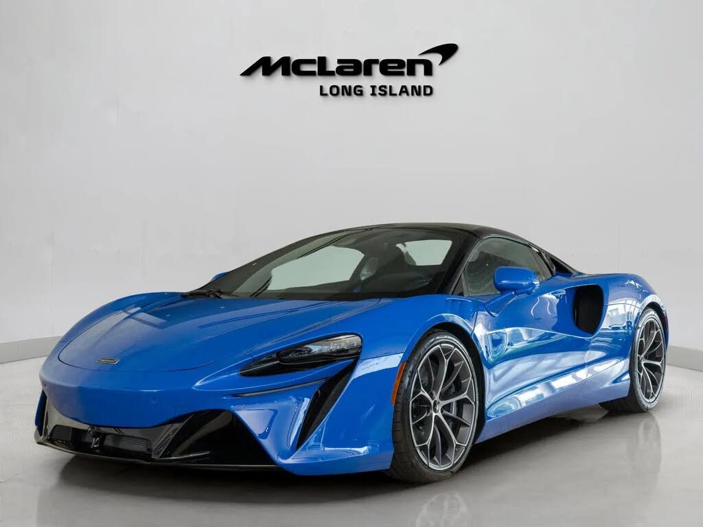 2026 McLaren Artura RWD photo 2