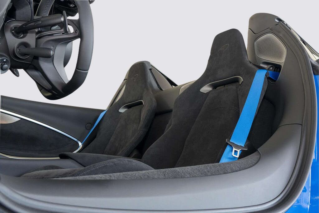 2026 McLaren Artura RWD photo 20