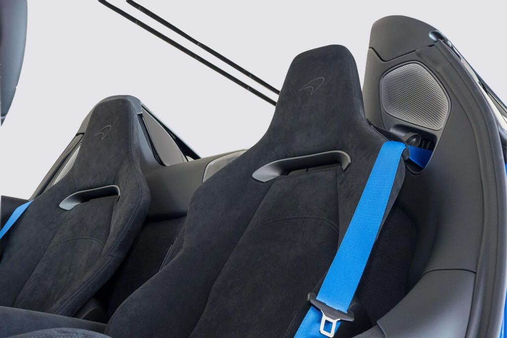 2026 McLaren Artura RWD photo 21