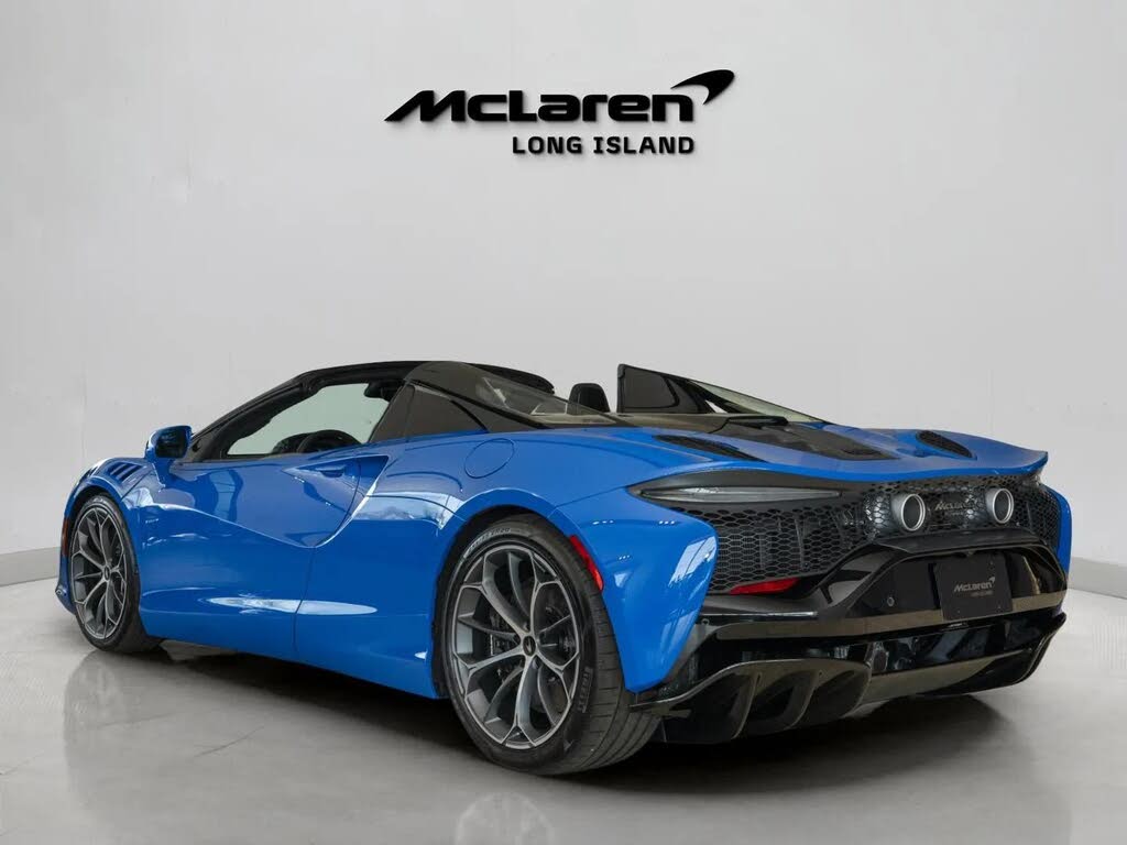 2026 McLaren Artura RWD photo 5