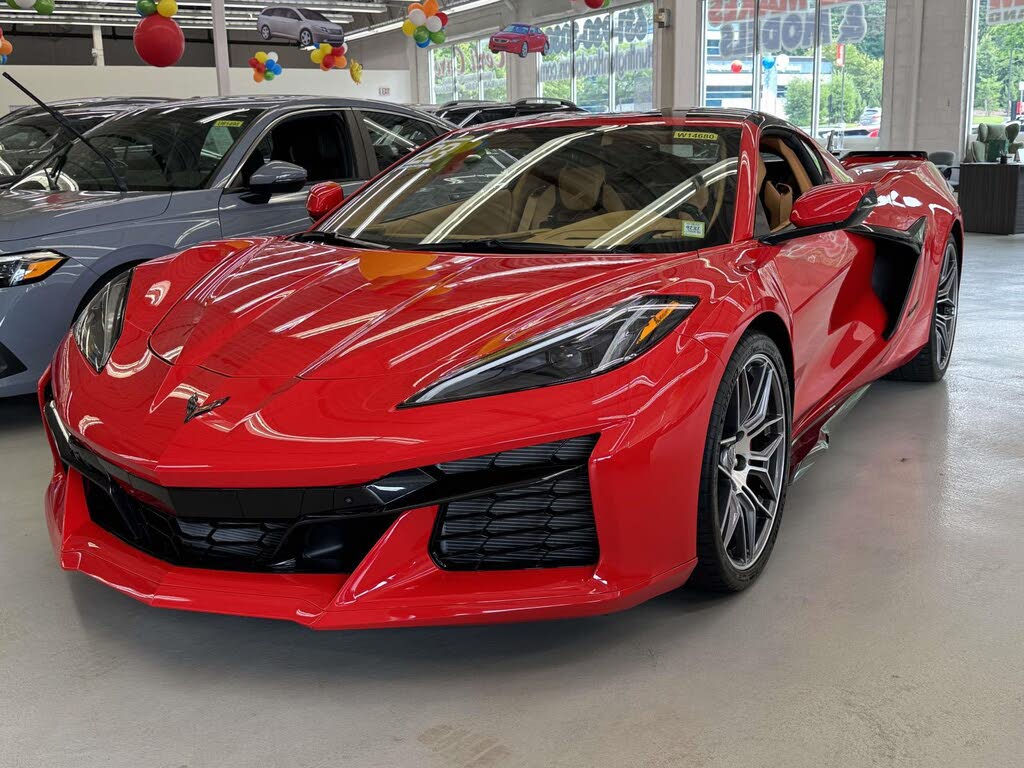 2023 Chevrolet Corvette Z06 3LZ Coupe RWD photo 4