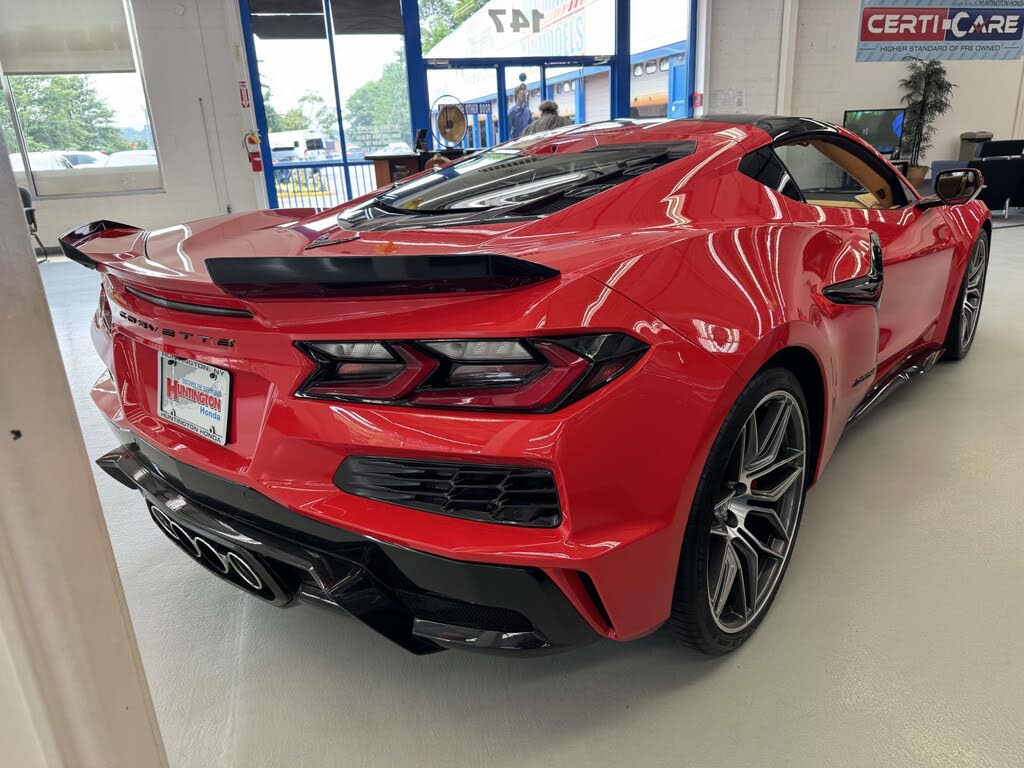 2023 Chevrolet Corvette Z06 3LZ Coupe RWD photo 6