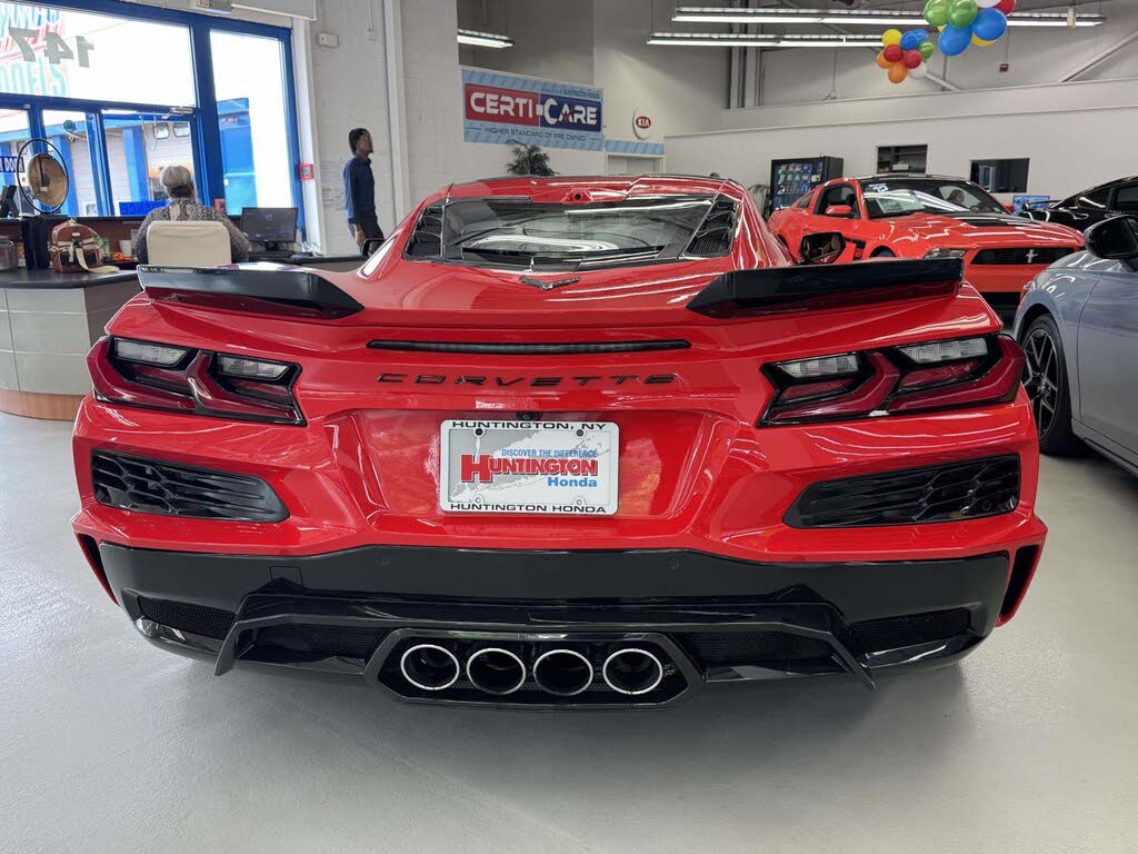 2023 Chevrolet Corvette Z06 3LZ Coupe RWD photo 7