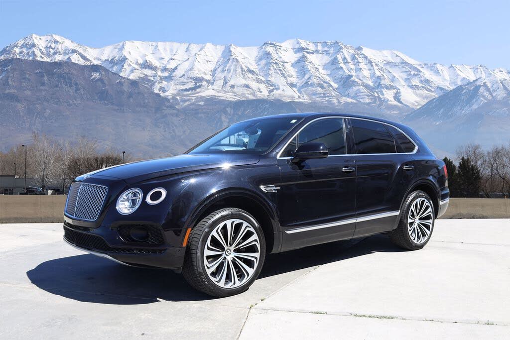 2017 Bentley Bentayga W12 AWD photo 2