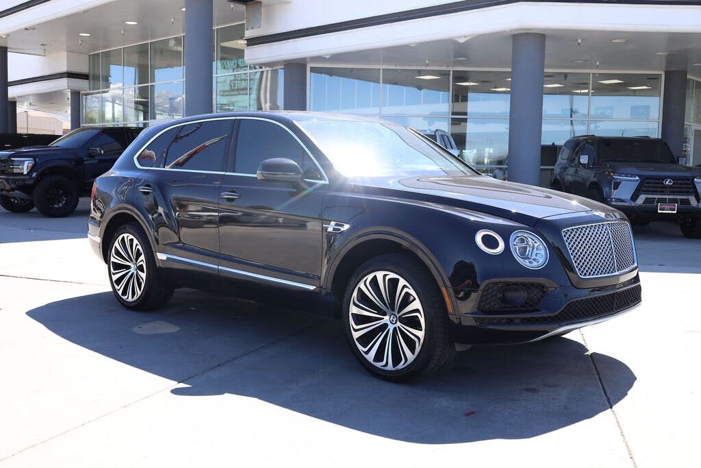2017 Bentley Bentayga W12 AWD photo 8
