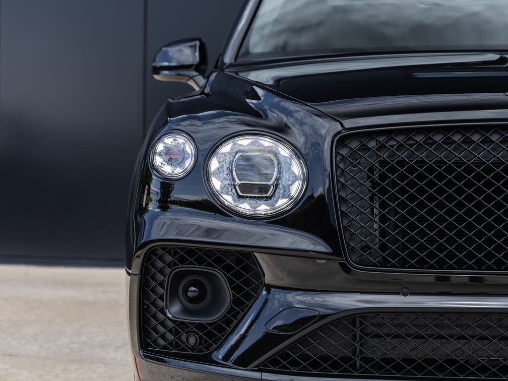 2023 Bentley Bentayga photo 17