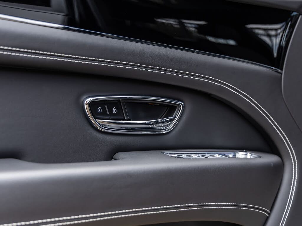 2023 Bentley Bentayga photo 20