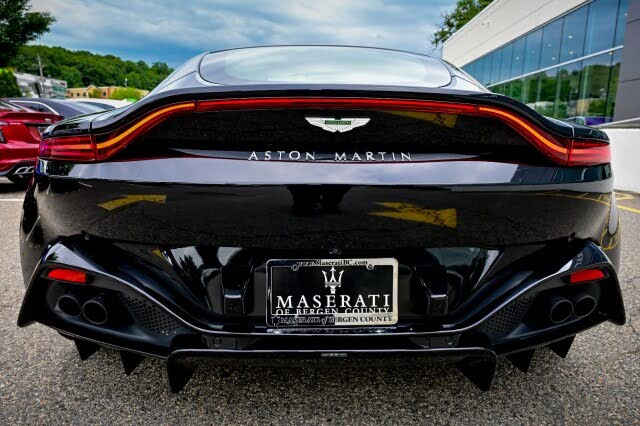 2022 Aston Martin Vantage Coupe RWD photo 12