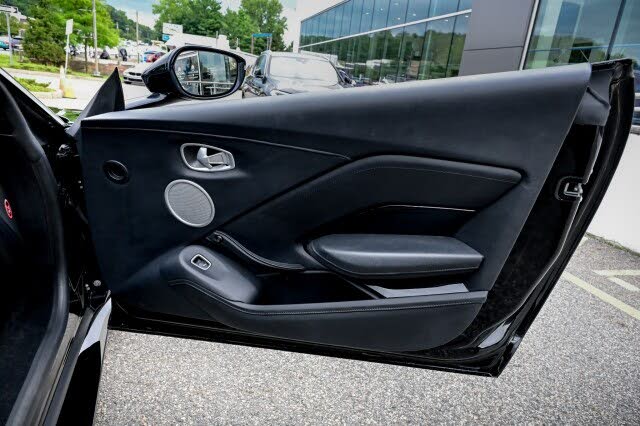 2022 Aston Martin Vantage Coupe RWD photo 20