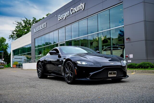 2022 Aston Martin Vantage Coupe RWD photo 3