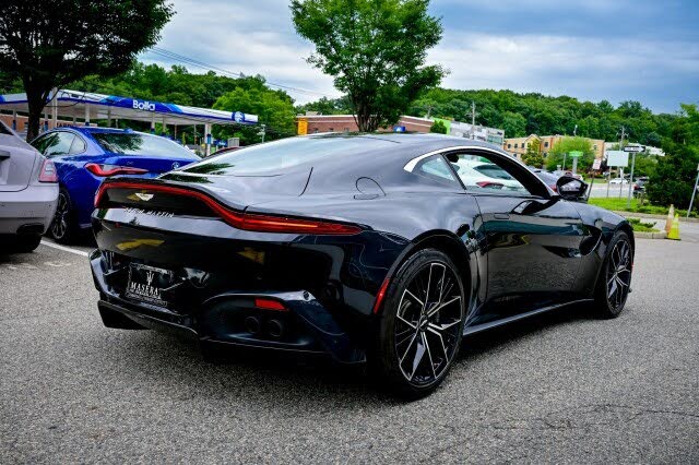2022 Aston Martin Vantage Coupe RWD photo 5