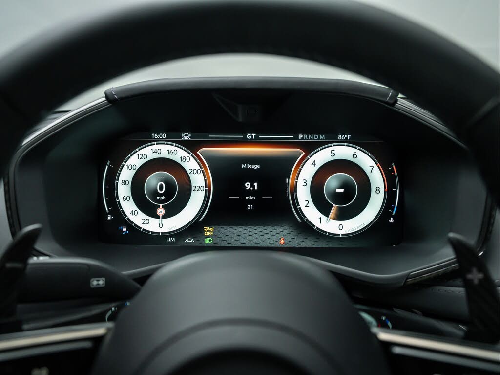 2026 Aston Martin DBX 707 AWD photo 22
