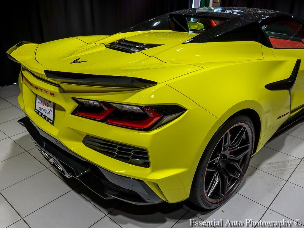 2024 Chevrolet Corvette Z06 3LZ Convertible RWD photo 9