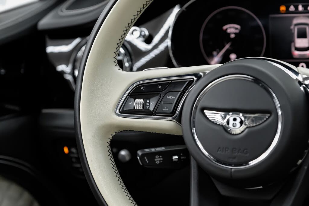 2023 Bentley Bentayga V8 AWD photo 15