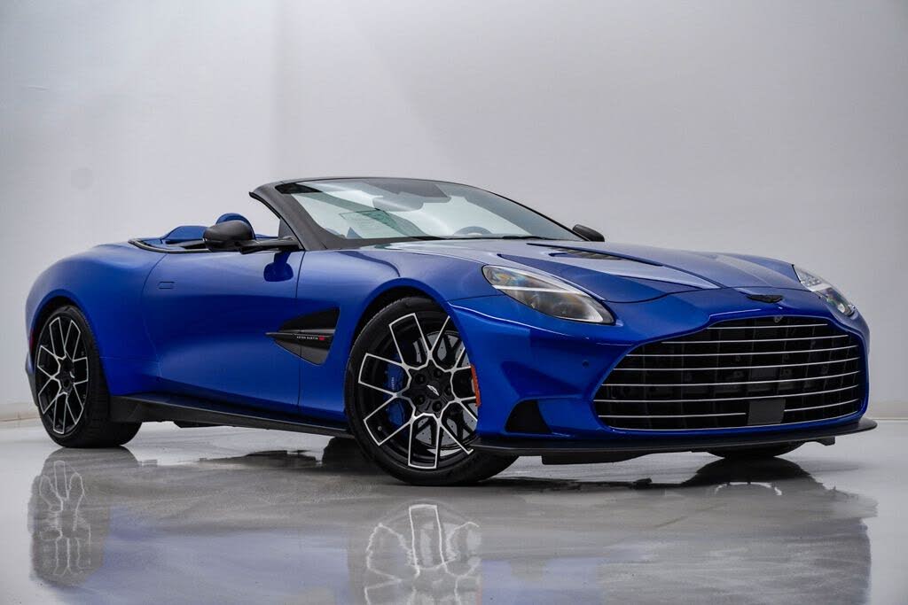 2026 Aston Martin Vanquish Volante RWD