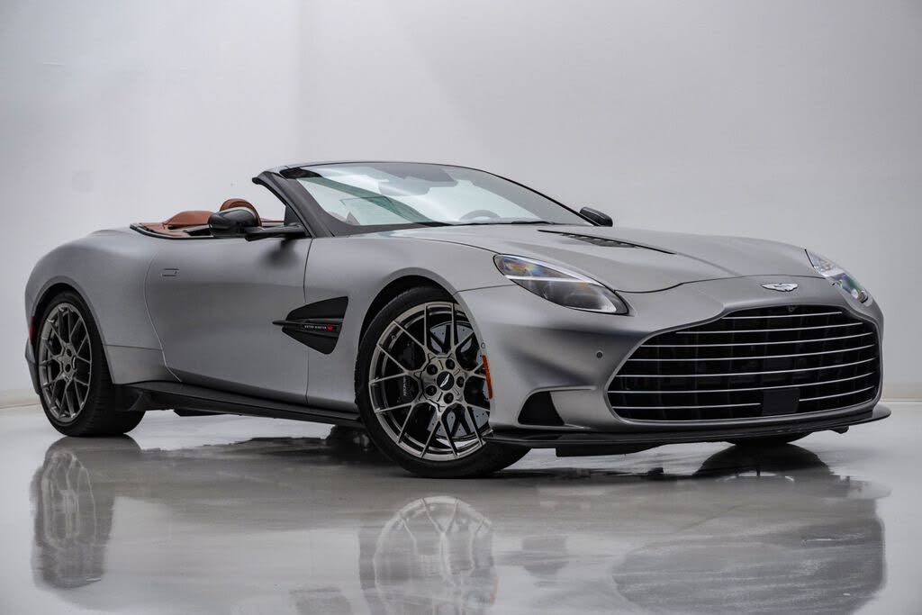2026 Aston Martin Vanquish Volante RWD