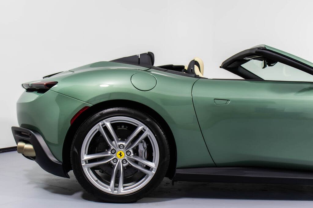 2024 Ferrari Roma Spider RWD photo 17