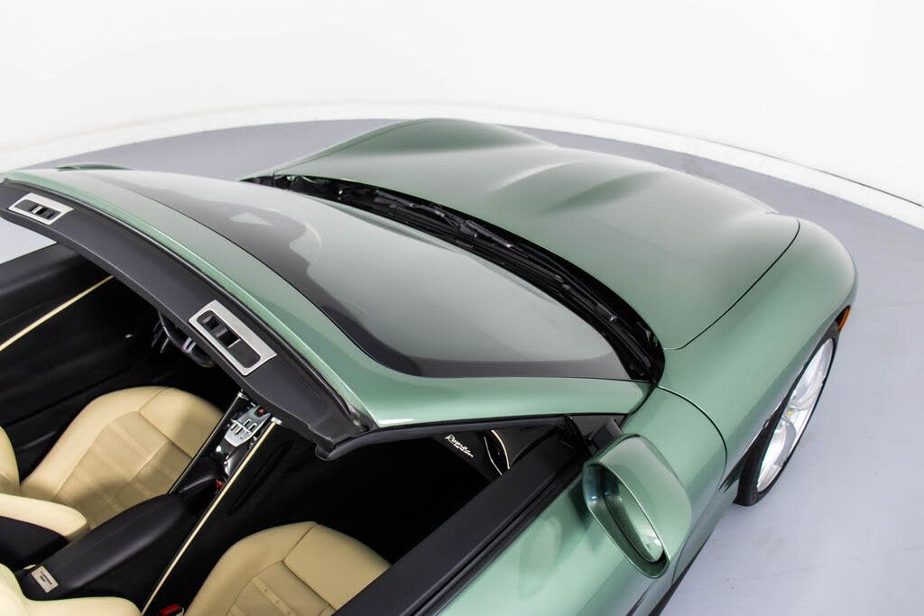 2024 Ferrari Roma Spider RWD photo 18