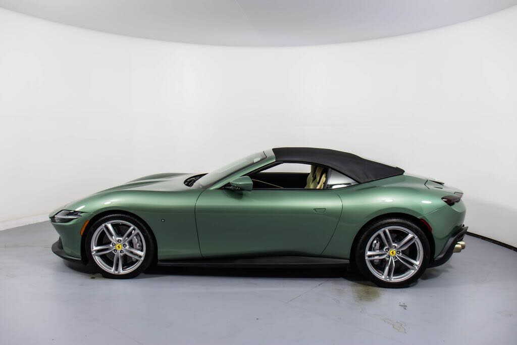 2024 Ferrari Roma Spider RWD photo 9