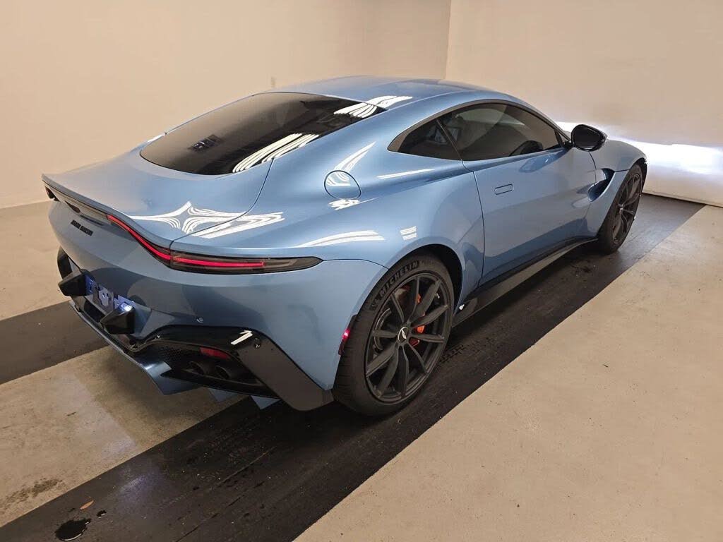 2020 Aston Martin Vantage RWD photo 4