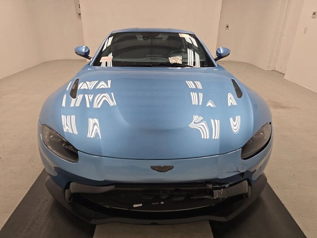 2020 Aston Martin Vantage RWD photo 7