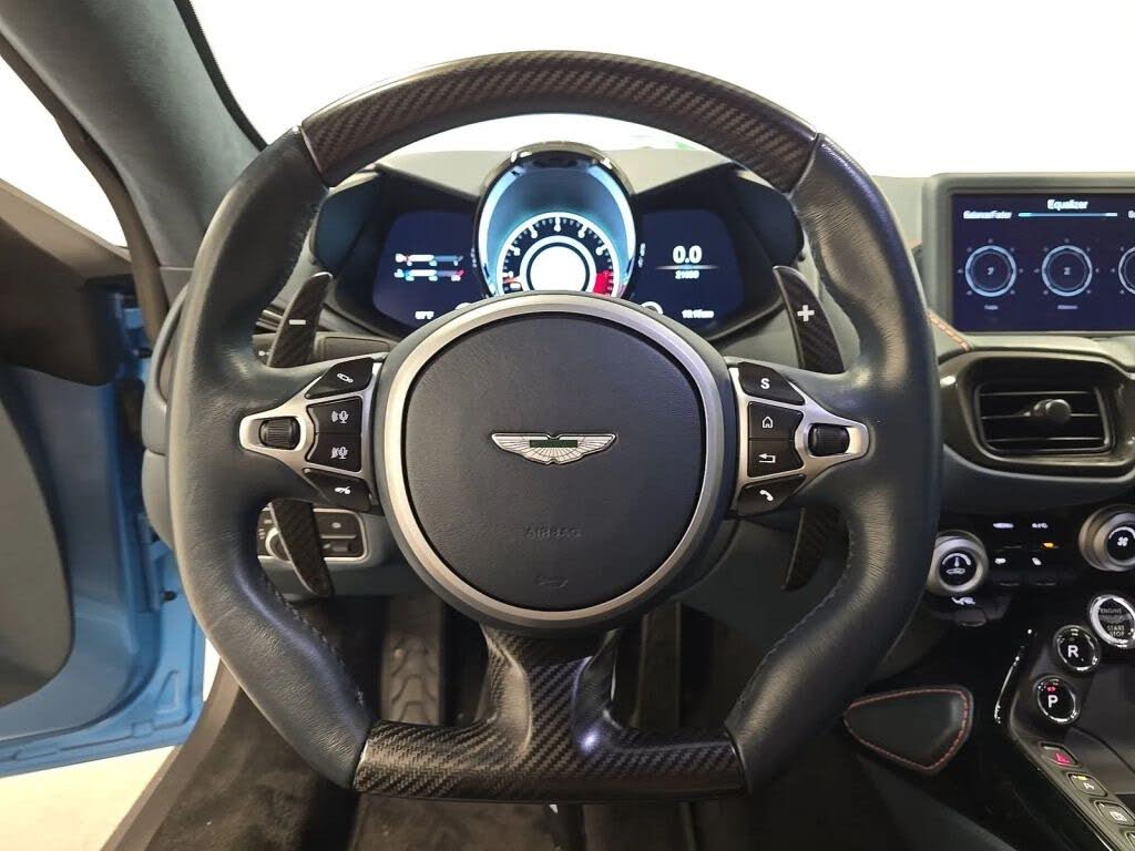 2020 Aston Martin Vantage RWD photo 9