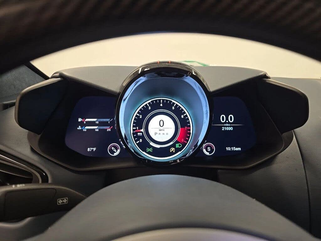 2020 Aston Martin Vantage RWD photo 10
