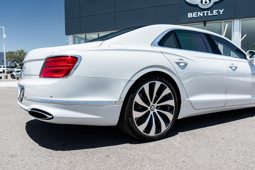 2026 Bentley Flying Spur AWD photo 12