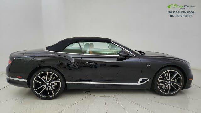 2022 Bentley Continental GTC V8 AWD photo 21