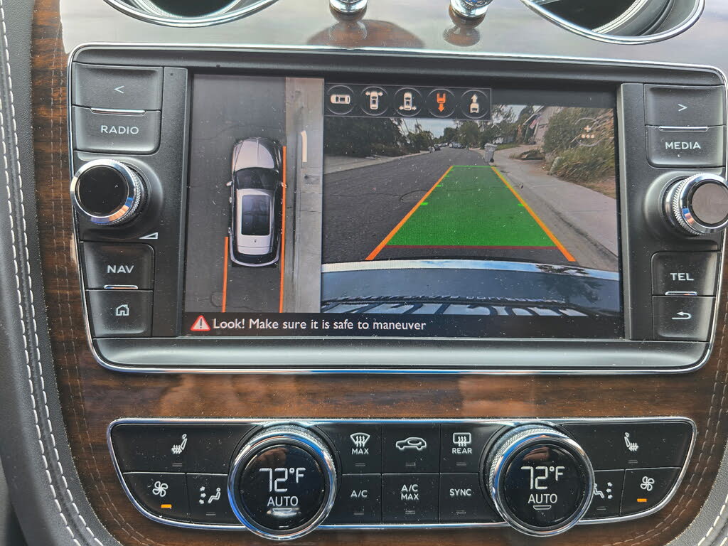 2018 Bentley Bentayga W12 Signature Edition AWD photo 15