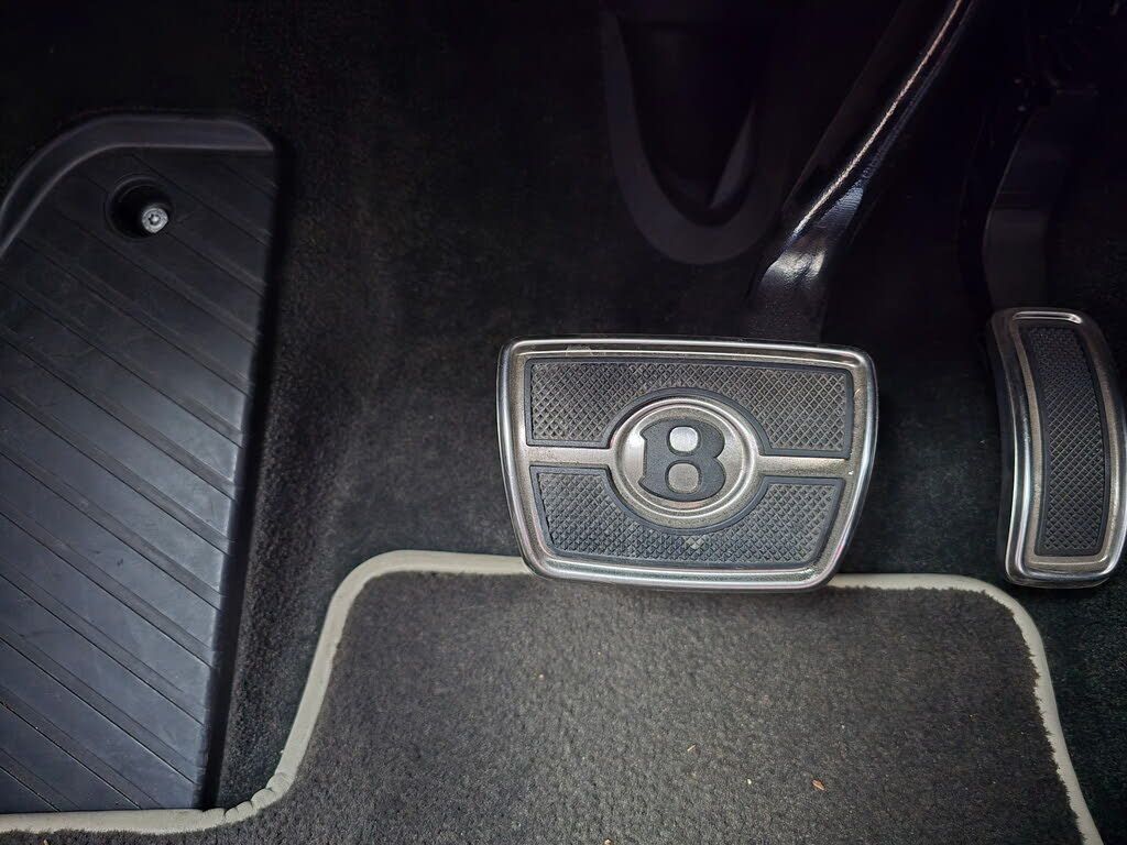 2018 Bentley Bentayga W12 Signature Edition AWD photo 10