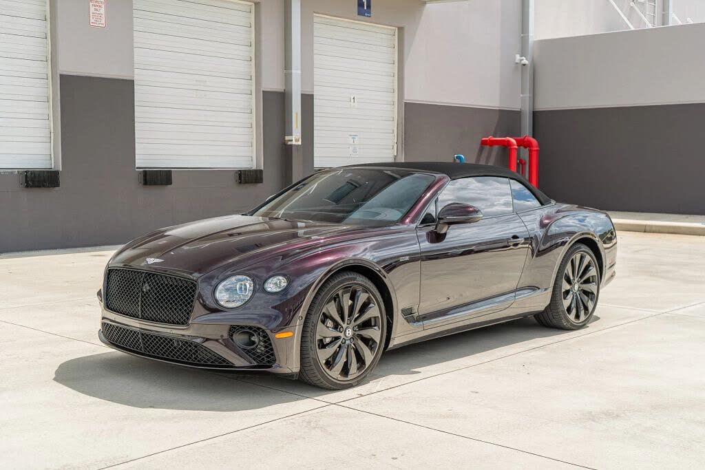 2024 Bentley Continental GTC V8 AWD photo 2