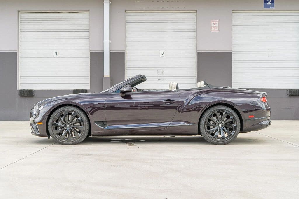2024 Bentley Continental GTC V8 AWD photo 17