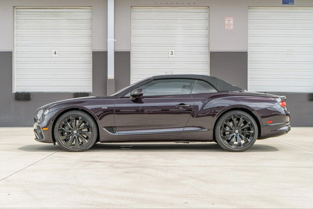 2024 Bentley Continental GTC V8 AWD photo 3