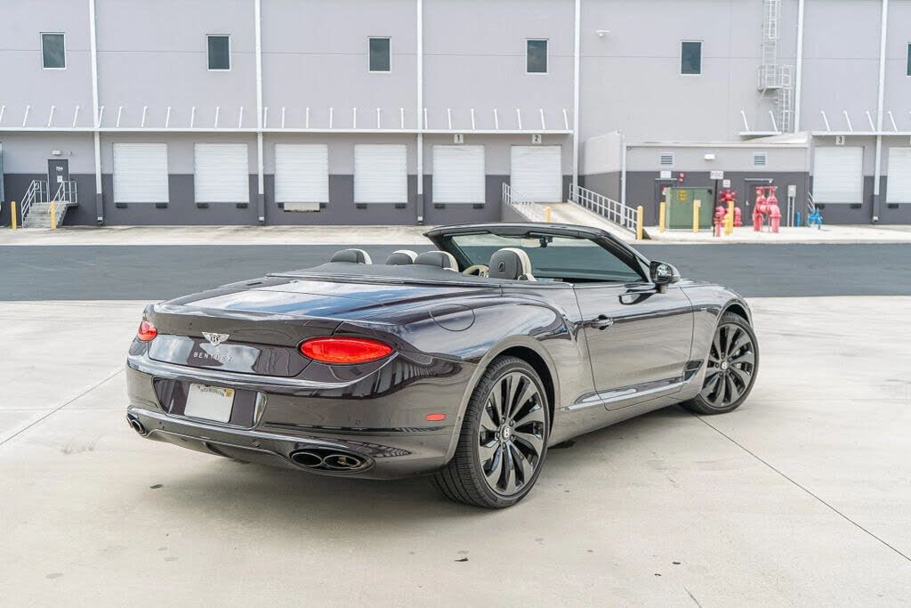 2024 Bentley Continental GTC V8 AWD photo 23