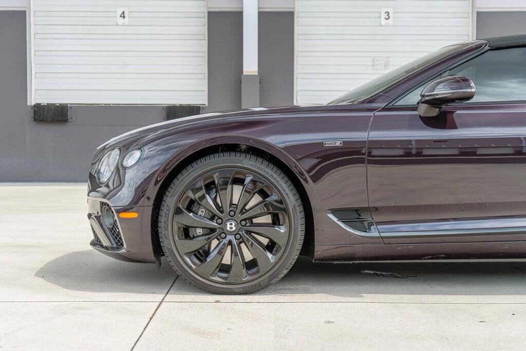 2024 Bentley Continental GTC V8 AWD photo 4