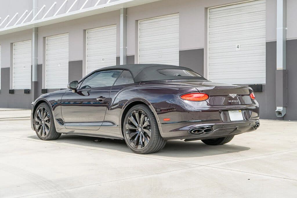 2024 Bentley Continental GTC V8 AWD photo 6