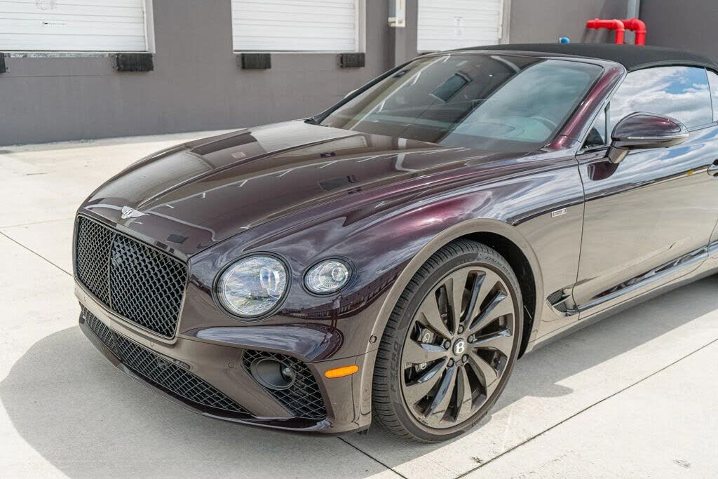 2024 Bentley Continental GTC V8 AWD photo 8