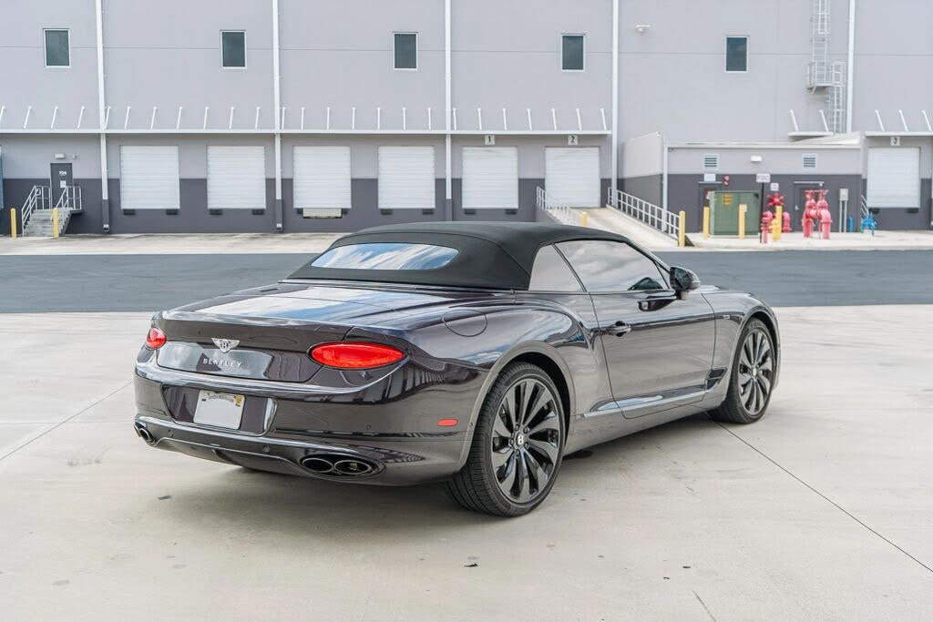 2024 Bentley Continental GTC V8 AWD photo 10