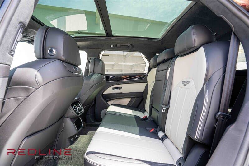 2023 Bentley Bentayga V8 AWD photo 17