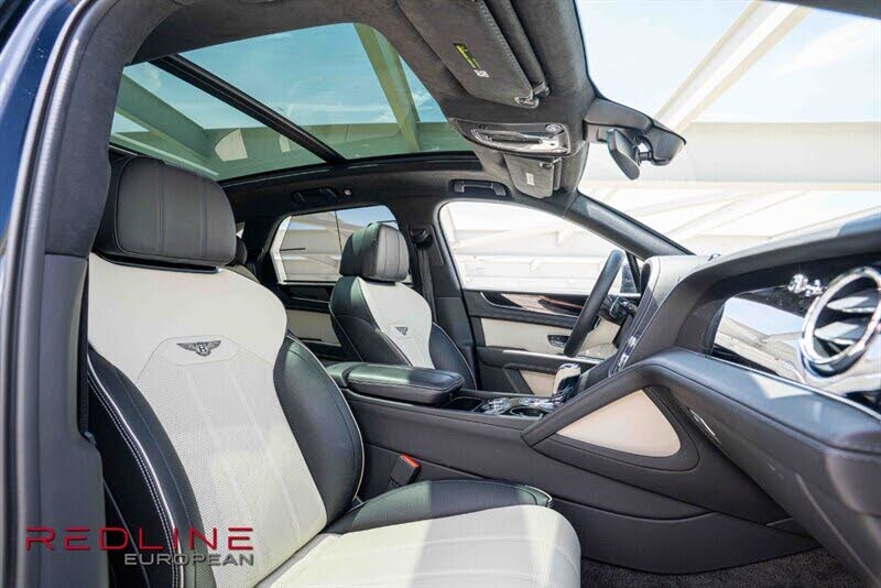 2023 Bentley Bentayga V8 AWD photo 24