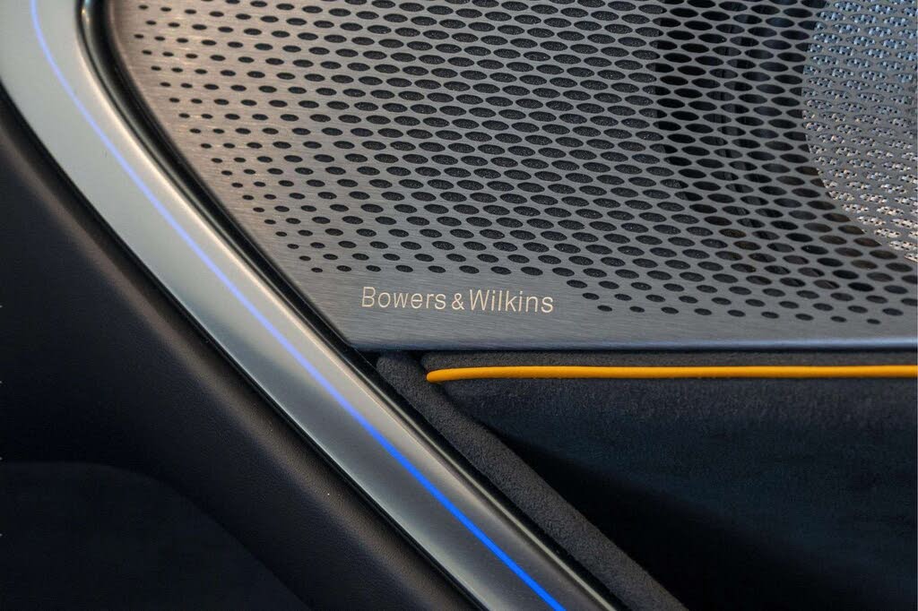 2026 McLaren Artura RWD photo 15