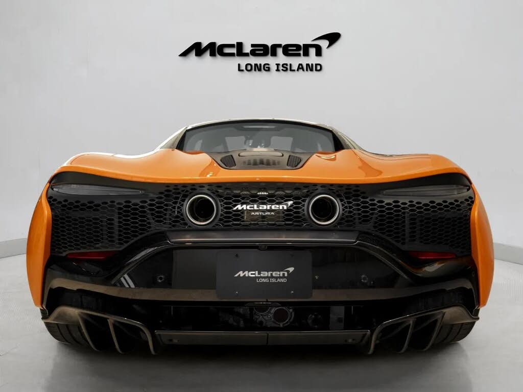 2026 McLaren Artura RWD photo 5