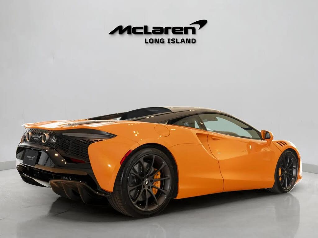 2026 McLaren Artura RWD photo 6