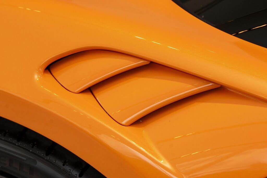 2026 McLaren Artura RWD photo 10
