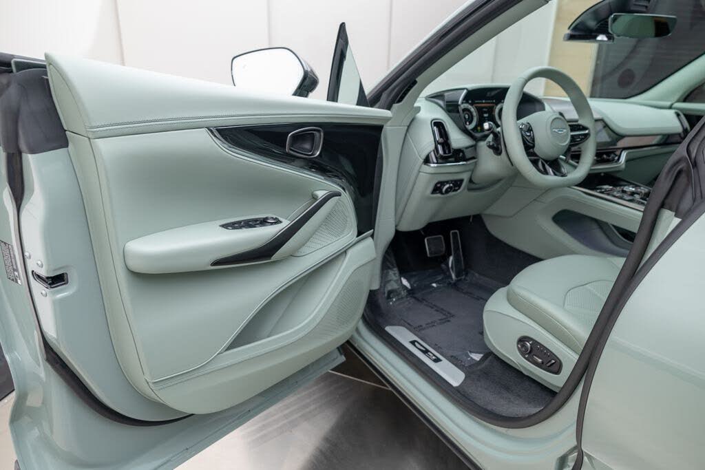 2026 Aston Martin DBX S AWD photo 13